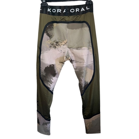 Koral X Infinity Leggings cropped camo print Medium - Picture 12 of 12